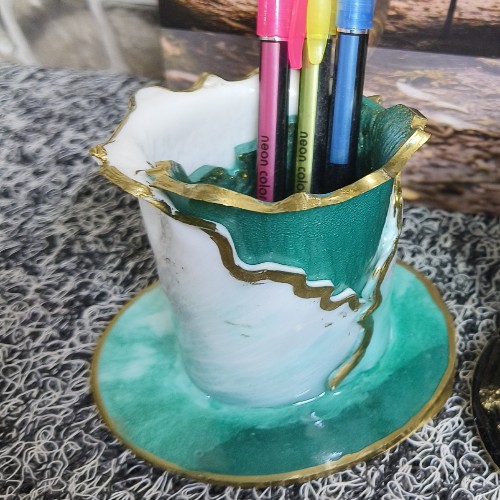 Resin Pen Stand