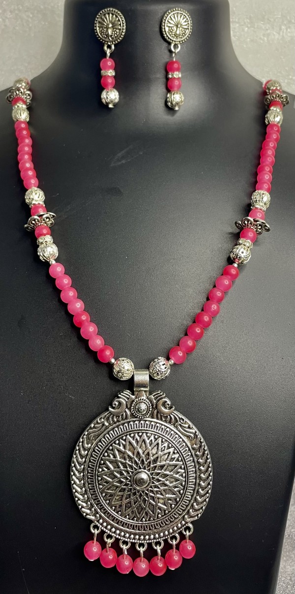 Pink pendant set