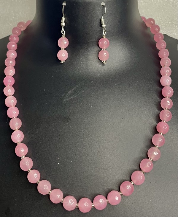 Pink necklace set