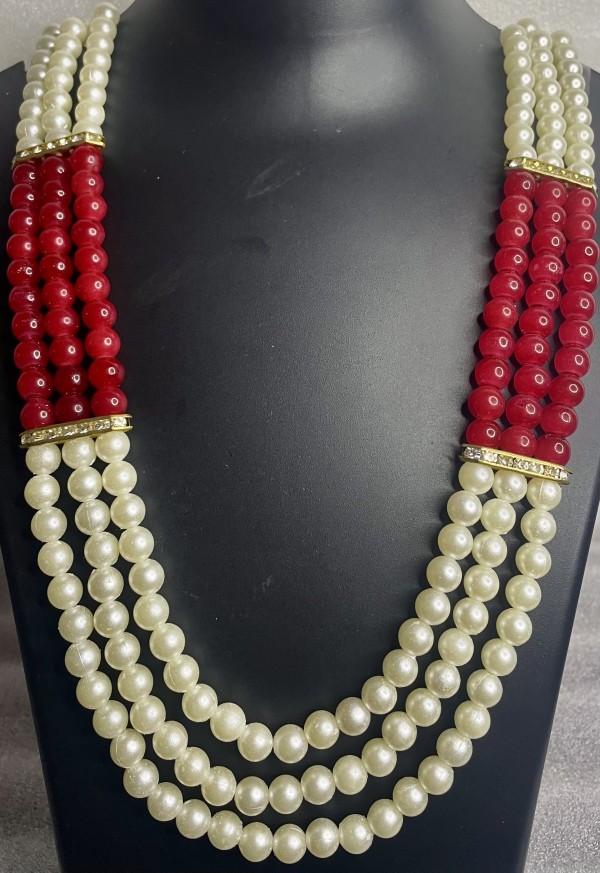 Maroon and pearl necklace set