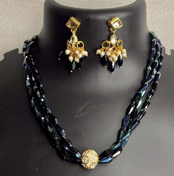 Peacock colour choker set