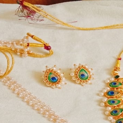 Mohini mangalsutra, earring, ring, nath, long necklace, chinchapeti necklace.